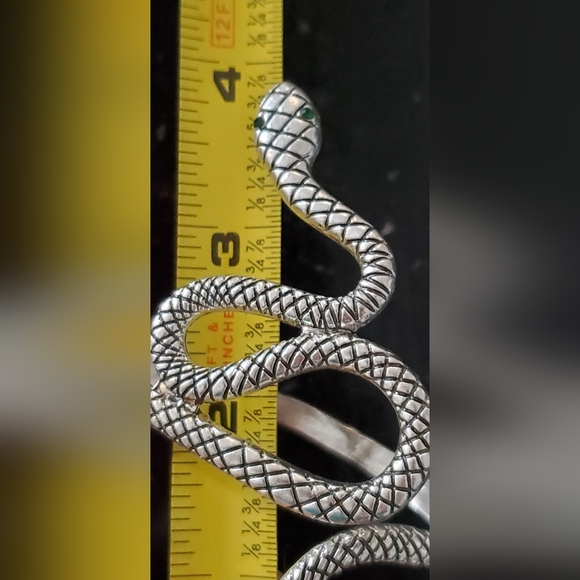 Intricate Silver Tone Snake Arm Bracelet With Green Gemstone Eyes Medusa - Picture 4 of 4